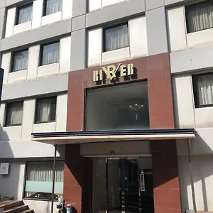 3* Hotel Kawasaki River